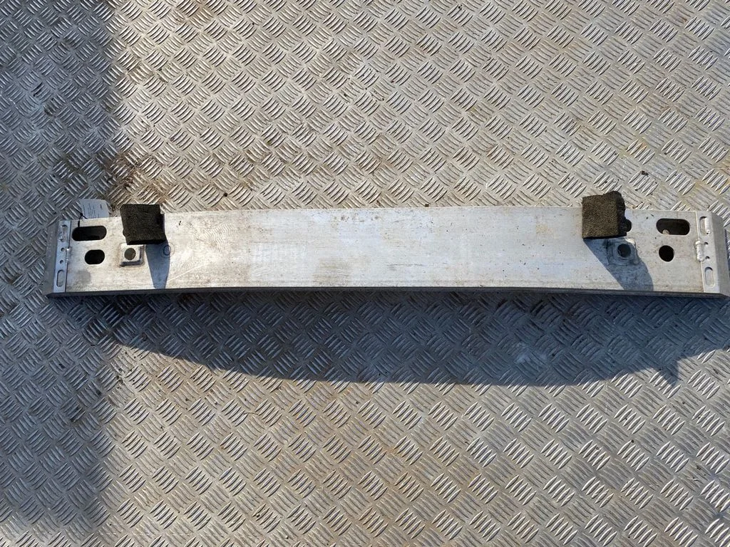 Front bumper cross member – Toyota Prius+ (ZVW40) (2011-2018)