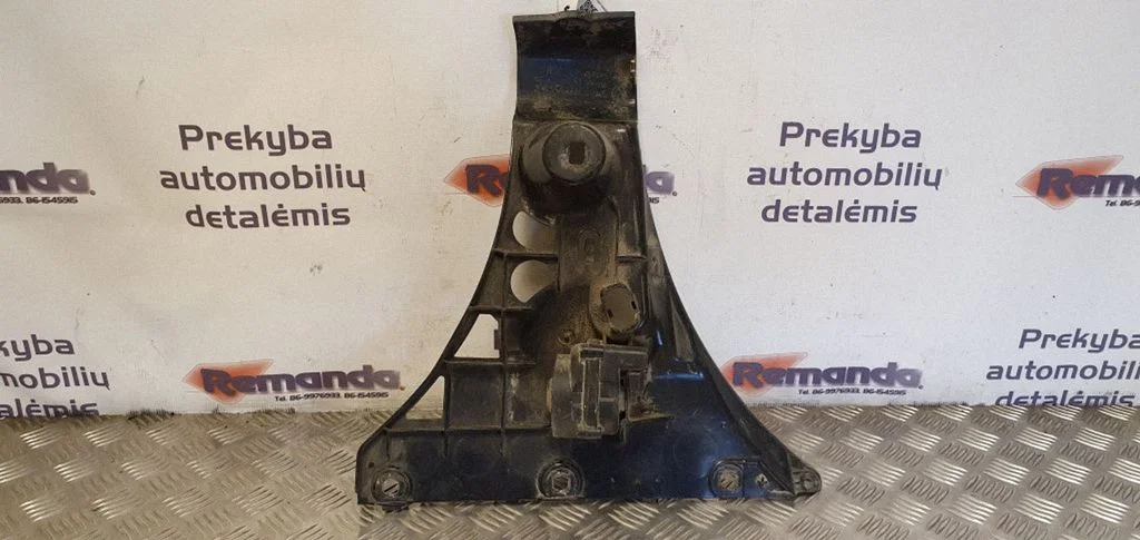 Front bumper mounting bracket 51127033716