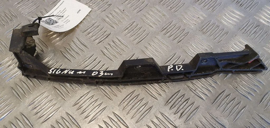Front bumper mounting bracket – Opel Signum (2003-2008)