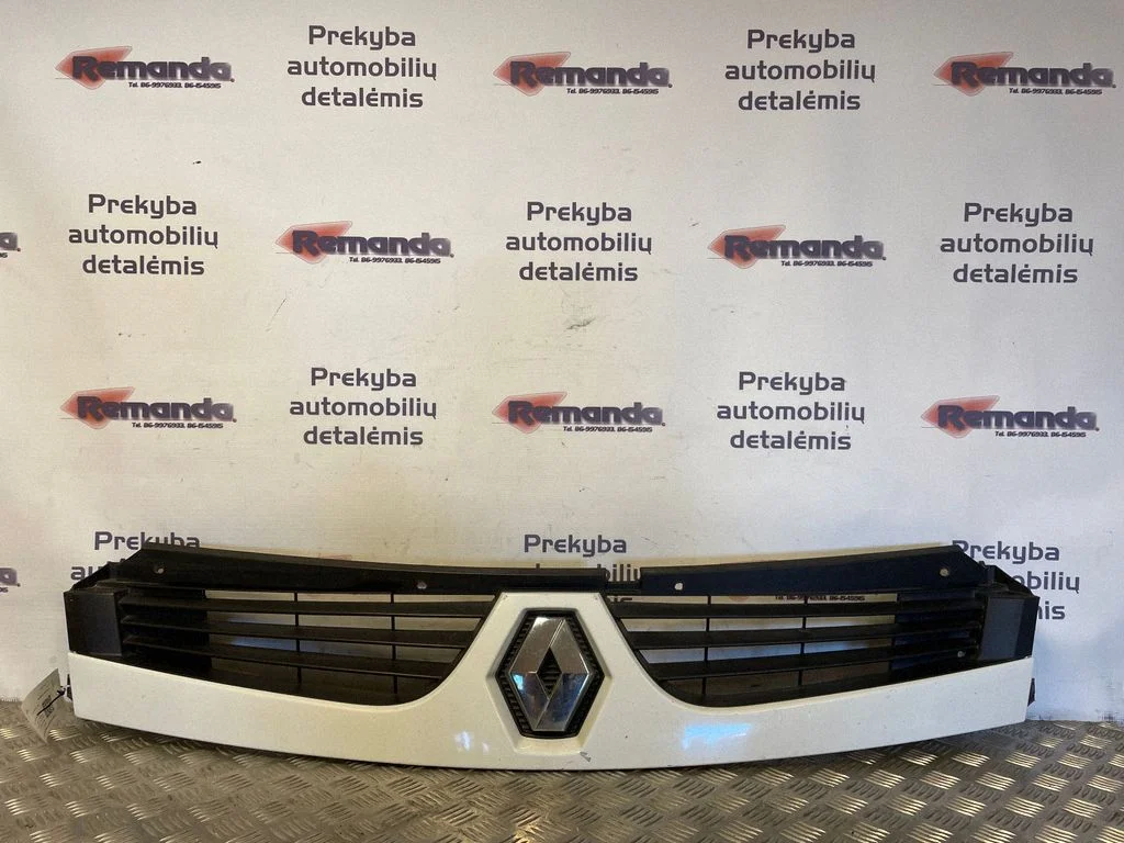Front bumper upper radiator grill 8200426365