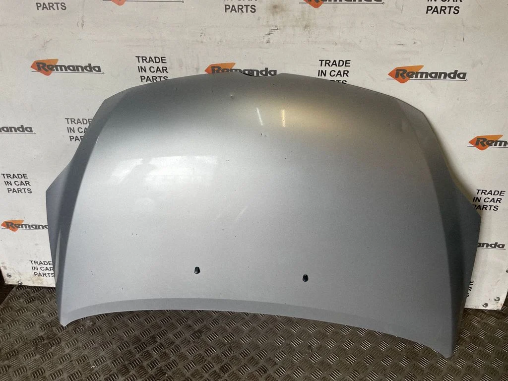Engine bonnet/hood – front