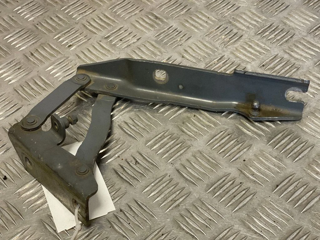 Engine bonnet/hood hinges 41617008727