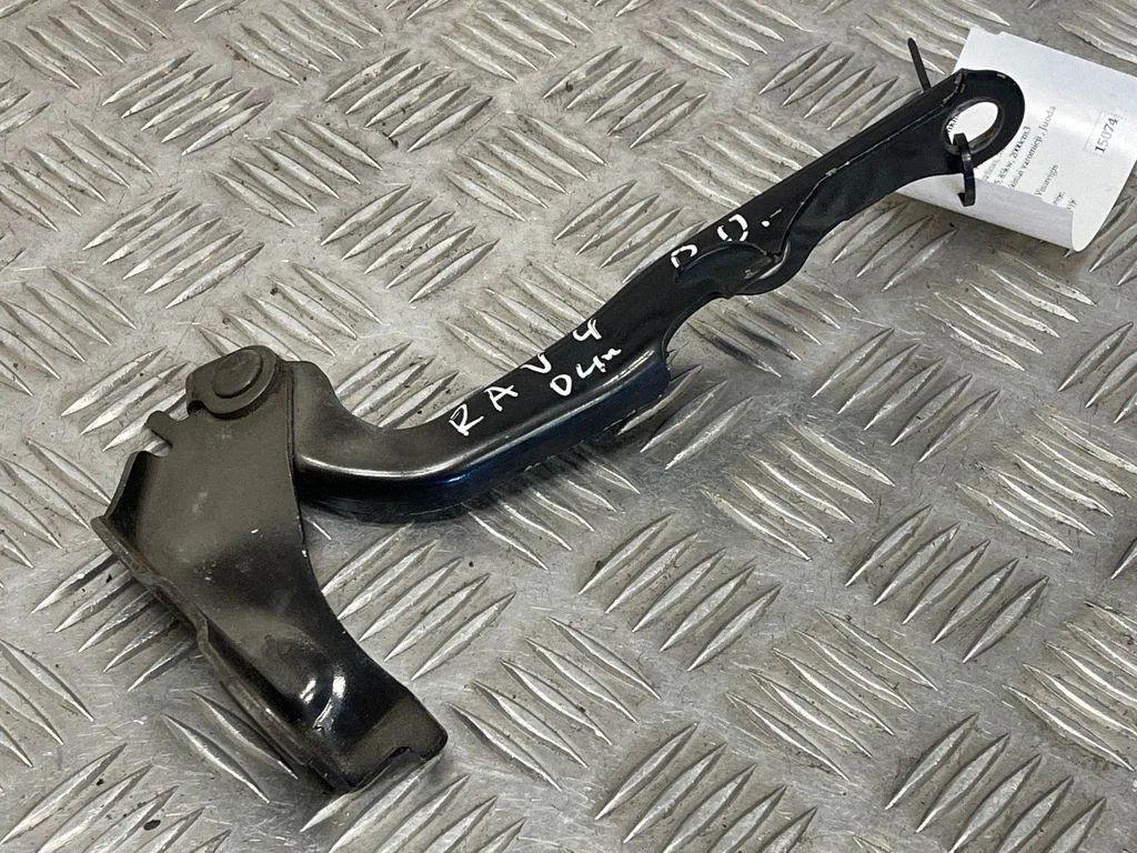 Engine bonnet/hood hinges – front right