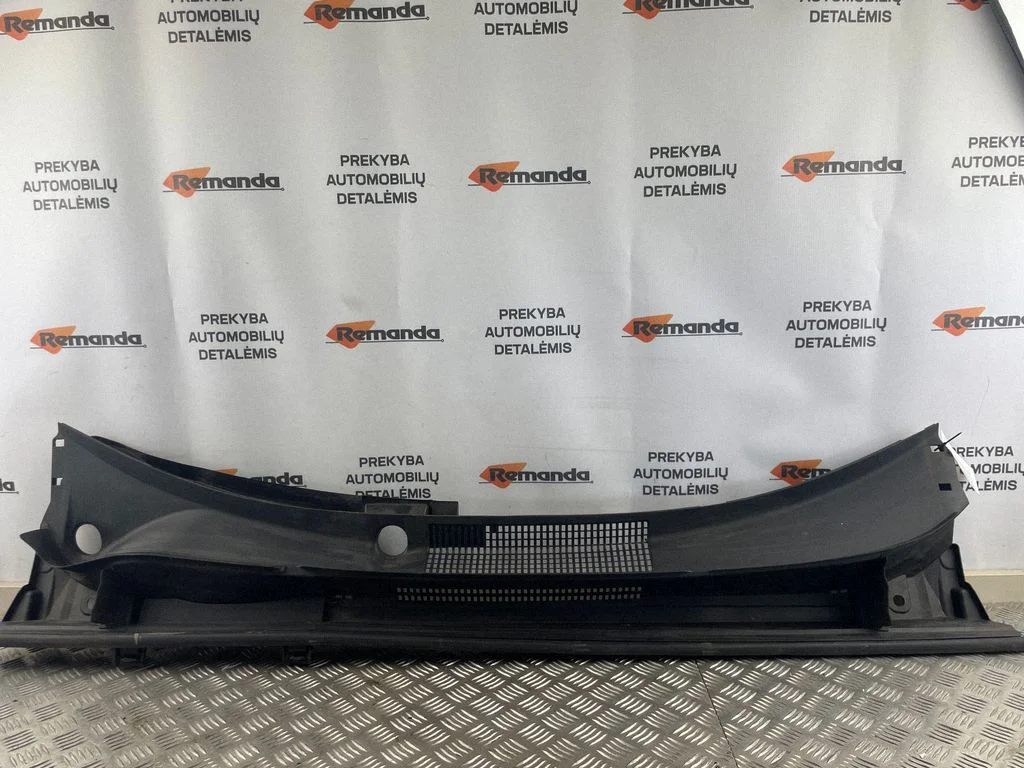 Wiper trim 5575142080