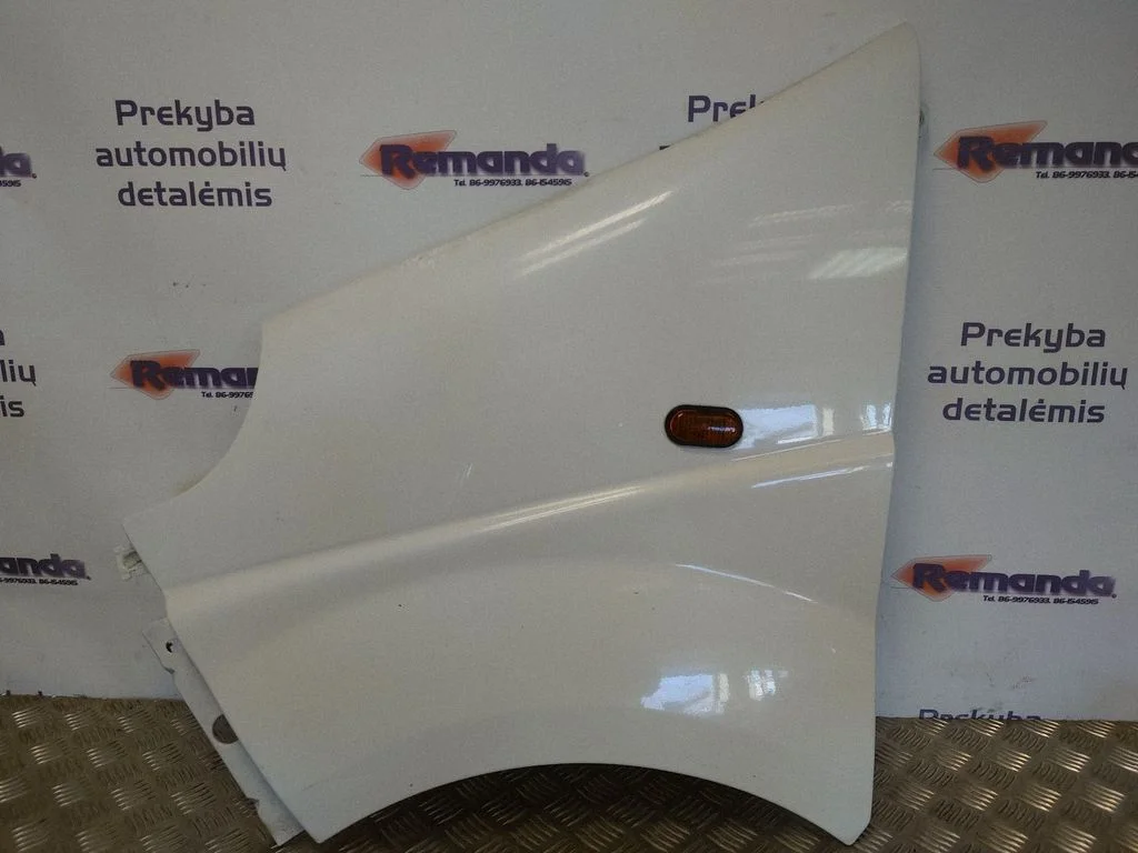 Fender – front left