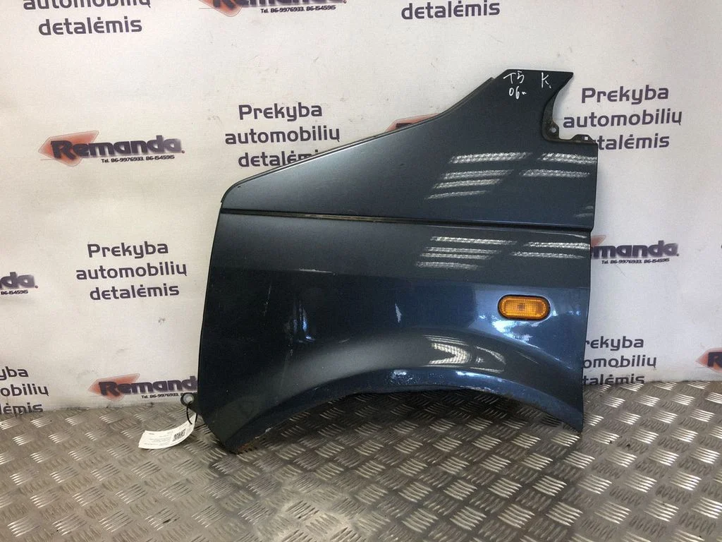 Fender – front left