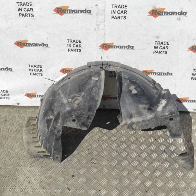 Front wheel arch liner splash guards 93857449