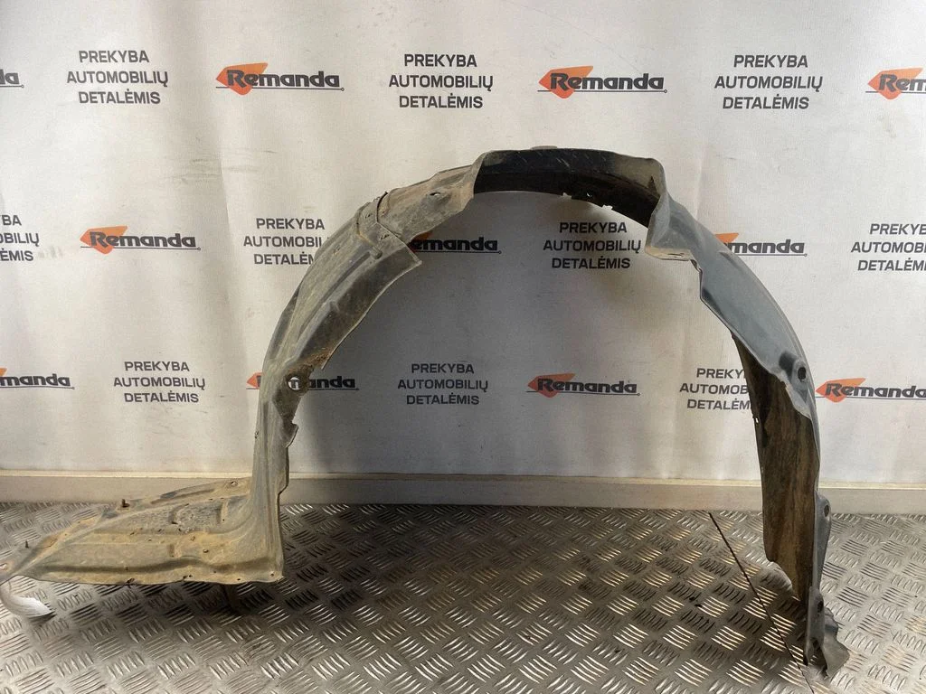 Front wheel arch liner splash guards – front right