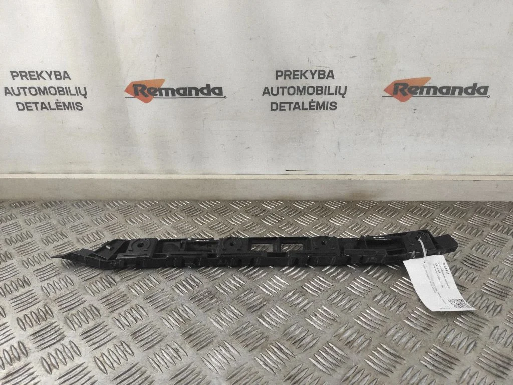 Rear bumper mounting bracket – Skoda Superb B8 (3V) (2015-2024)