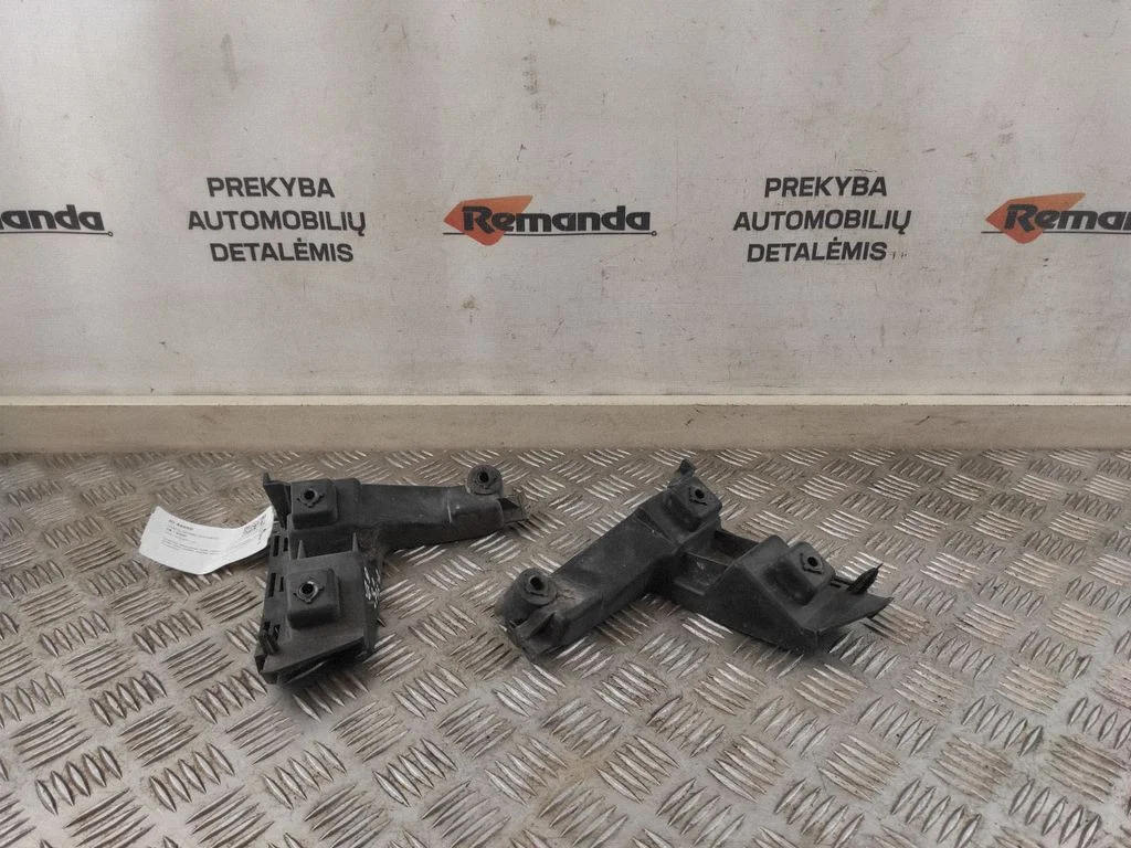 Rear bumper mounting bracket – Volvo V70 (2005-2008)