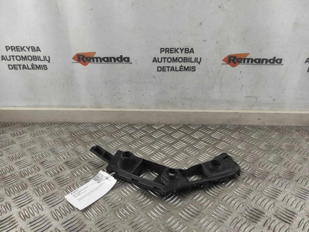 Rear bumper mounting bracket – Volkswagen e-Golf (2014-)