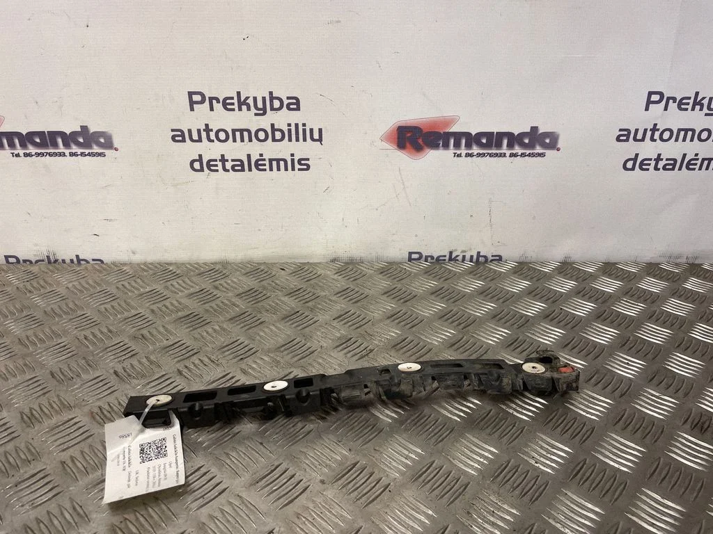 Aizmugurējā bufera turētājs – aizmugurējā labā