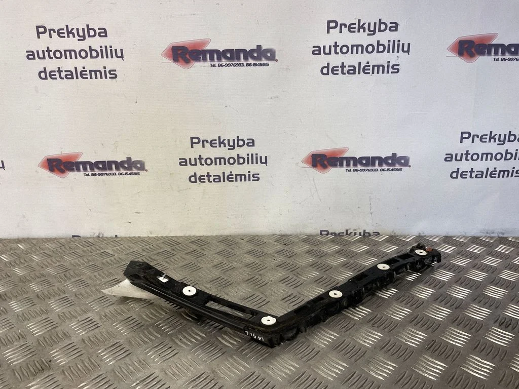 Aizmugurējā bufera turētājs – aizmugurējā labā