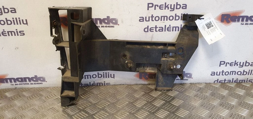 Galinis laikiklis bamperio
