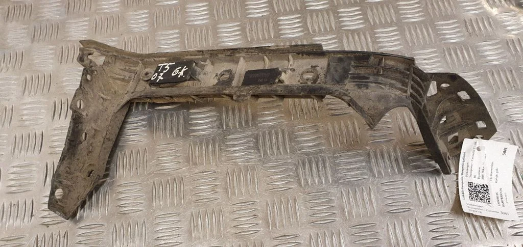 Rear bumper mounting bracket 7H0807393C