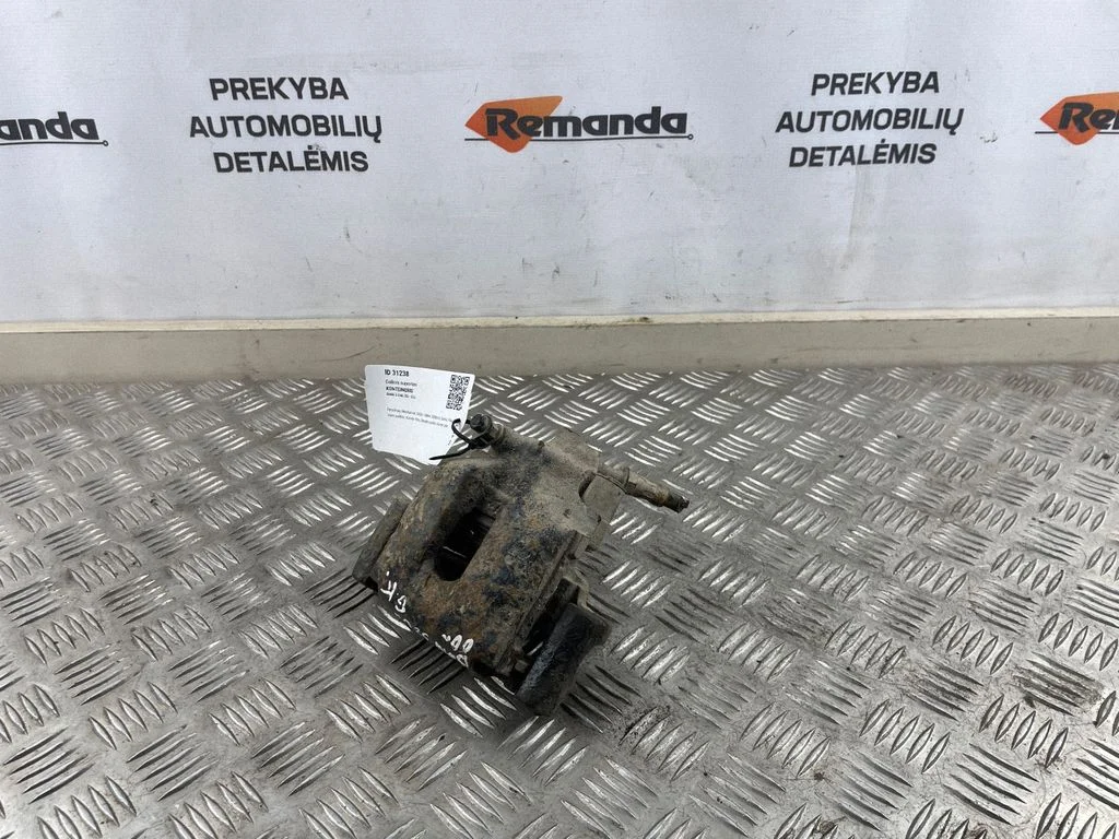 Rear brake caliper – rear left