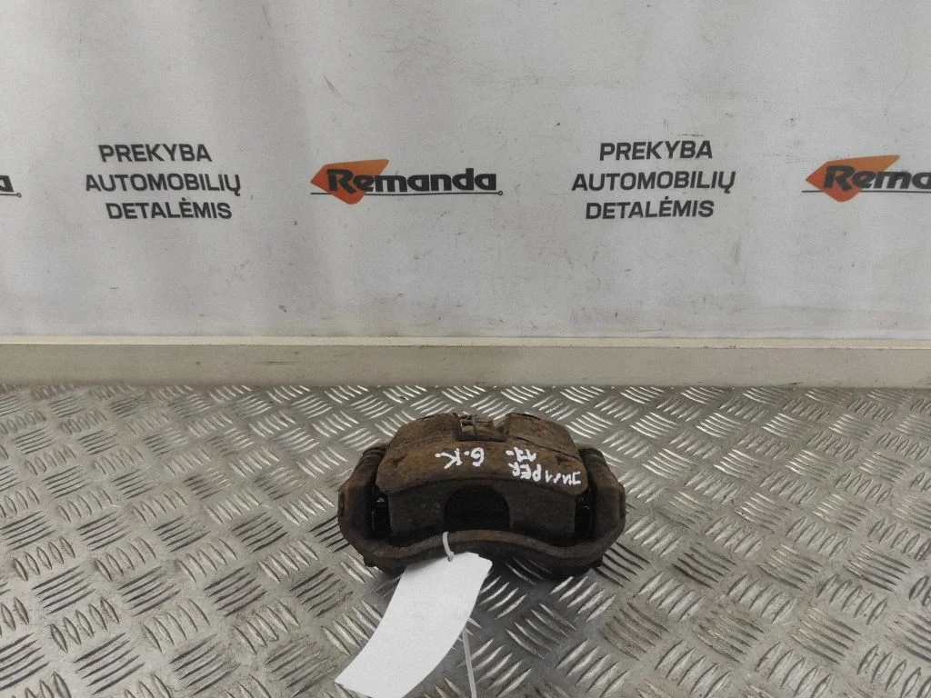 Tagumine pidurisadul – tagumine vasak
