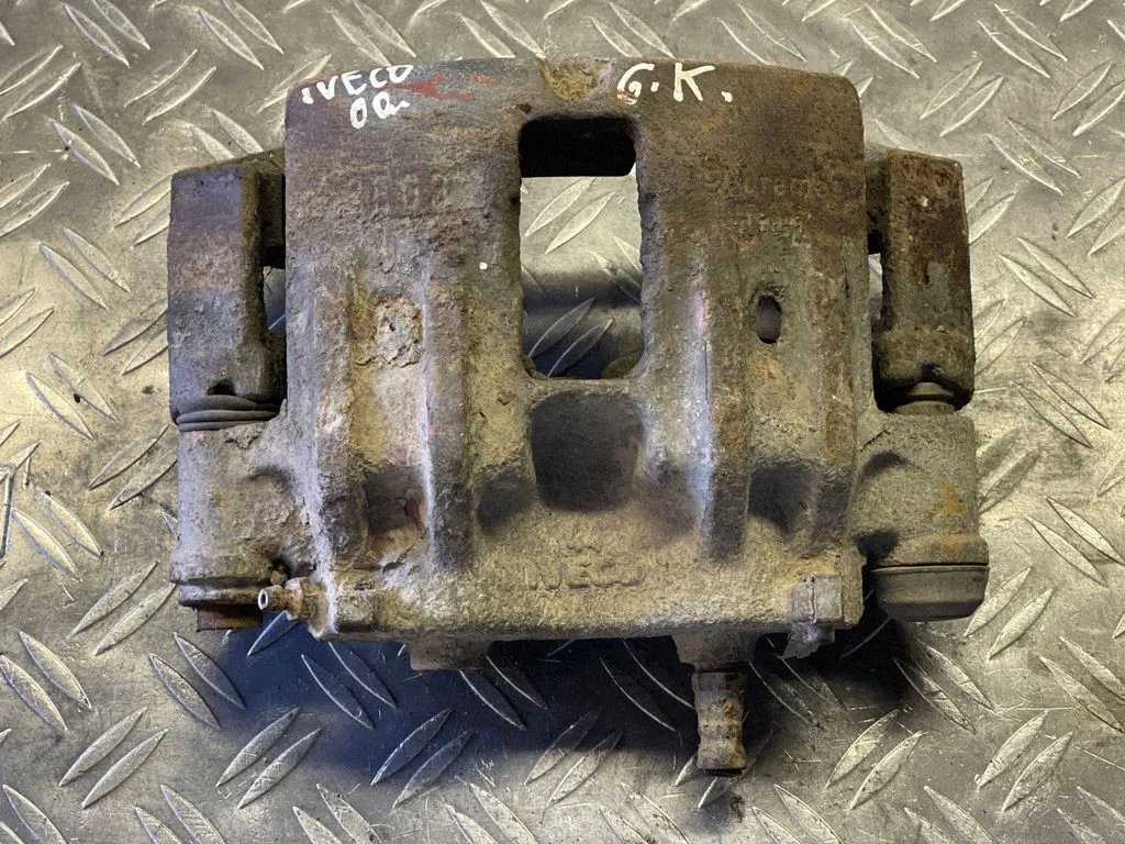 Rear brake caliper – rear left