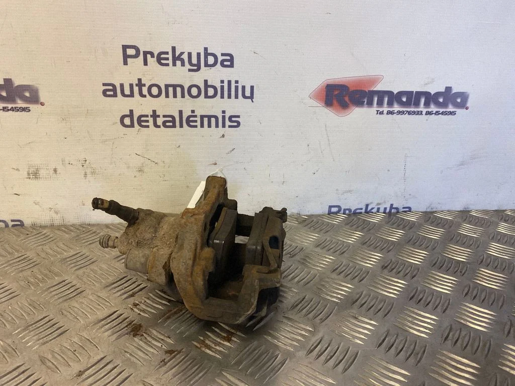 Aizmugurējais bremžu suports – aizmugurējā kreisā