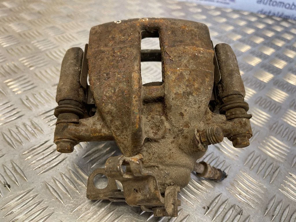 Rear brake caliper – rear left