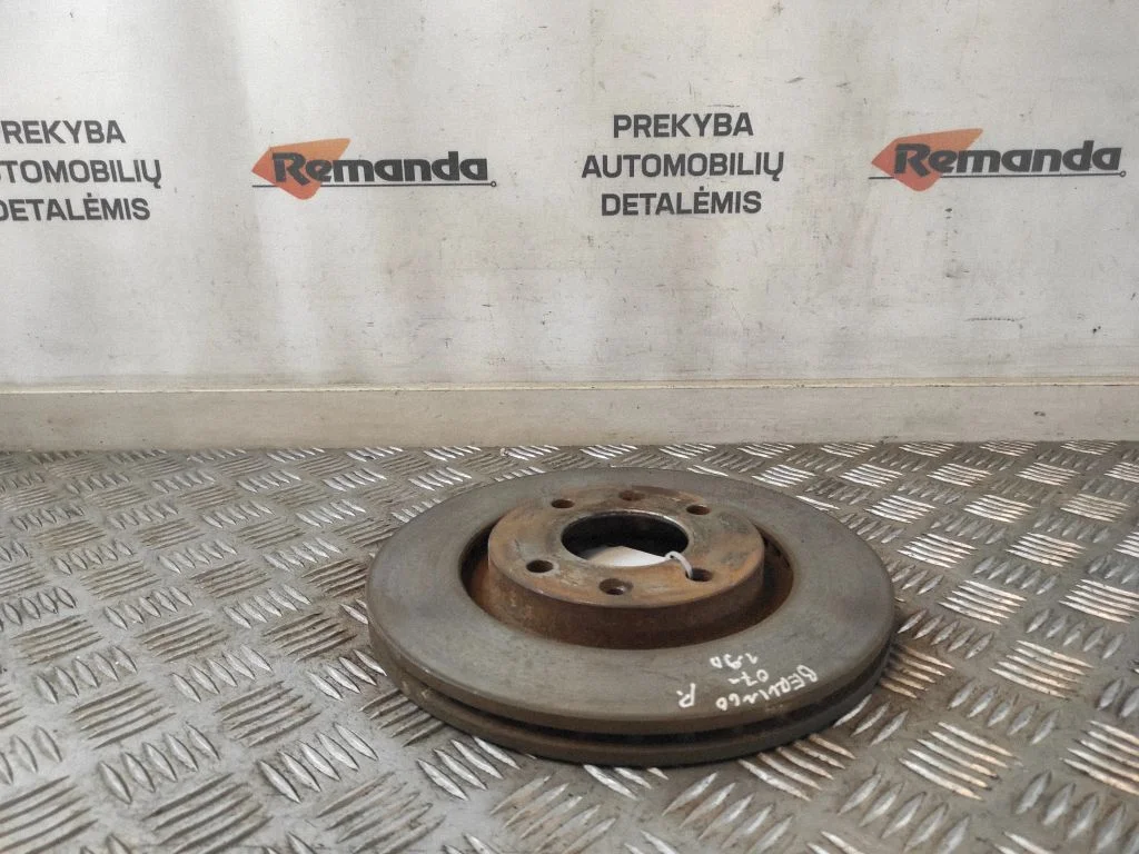 Priekšējais bremžu disks – priekšējā