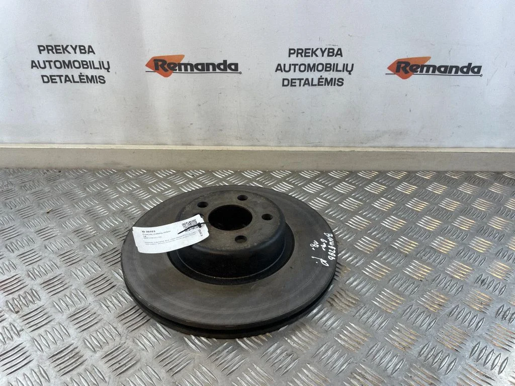 Esimene piduriketas – eesmine