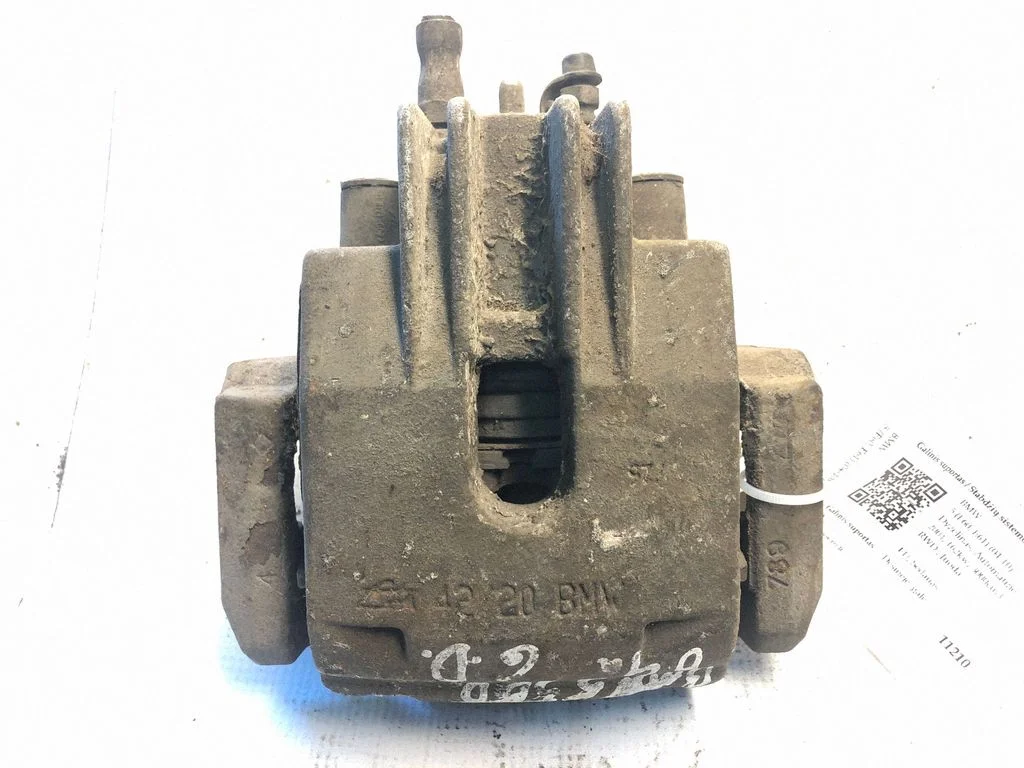 Rear brake caliper – rear right