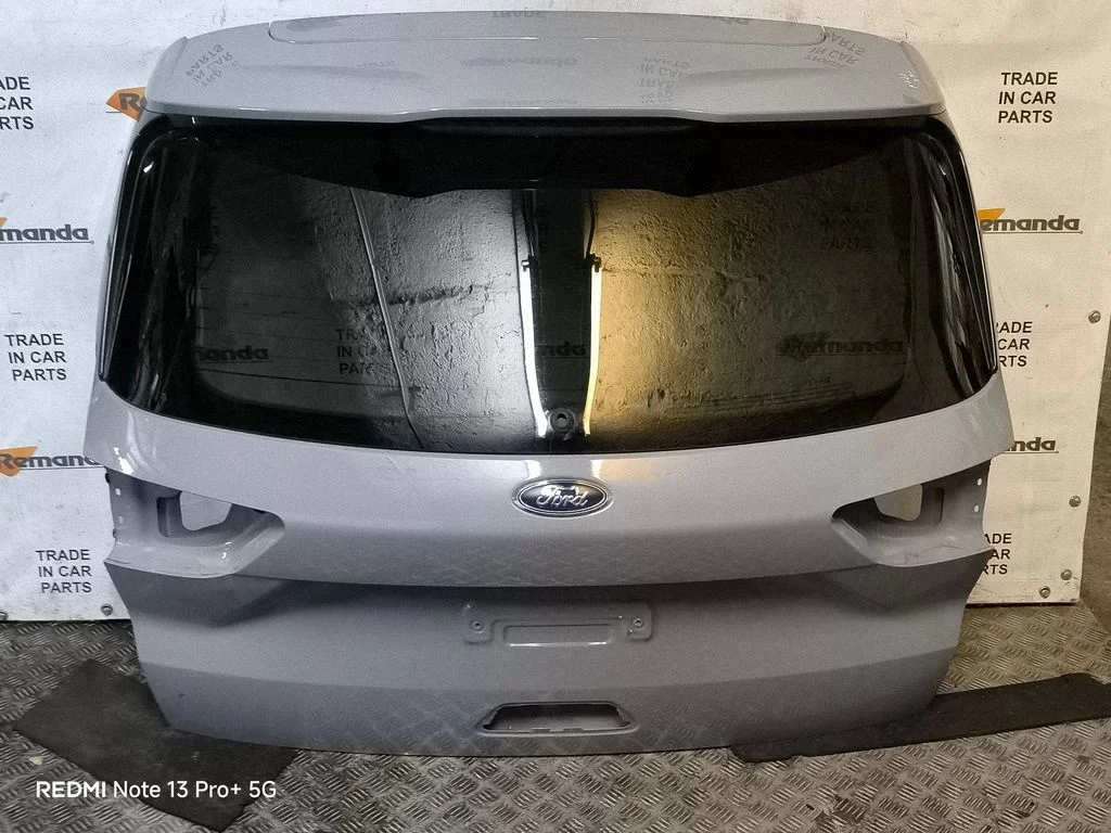 Tailgate/trunk/boot lid – rear