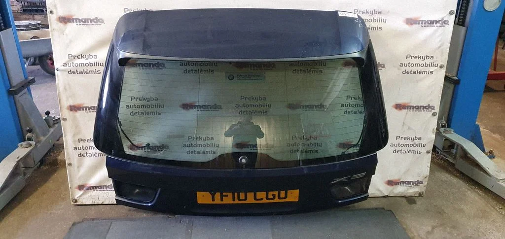Tailgate/trunk/boot lid