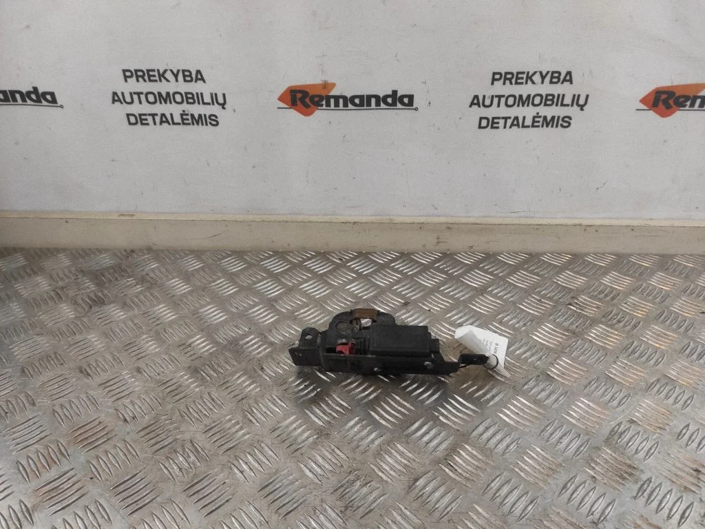 Aizmugurējā vāka slēdzene – BMW 3. sērija E46 (1998-2005)