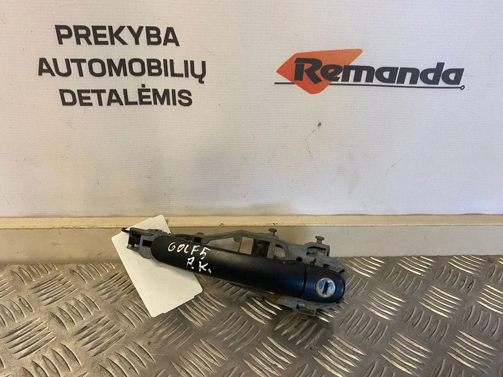 Ārējais atvēršanas rokturis 1K0837885
