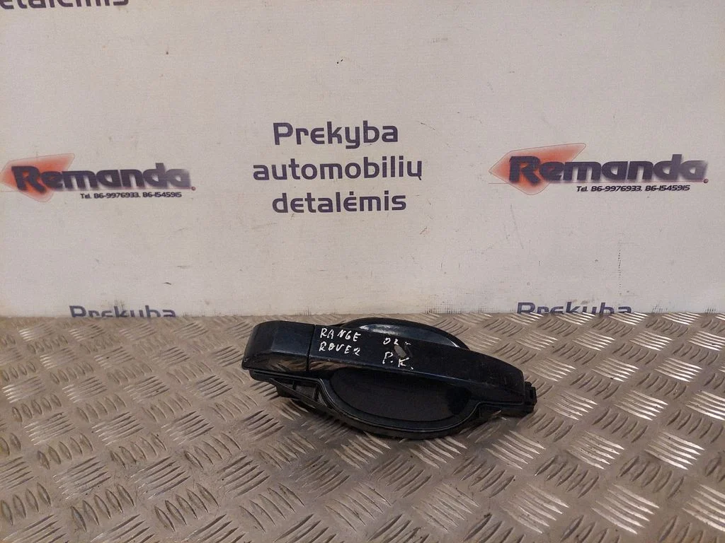 Ārējais atvēršanas rokturis – priekšējā kreisā