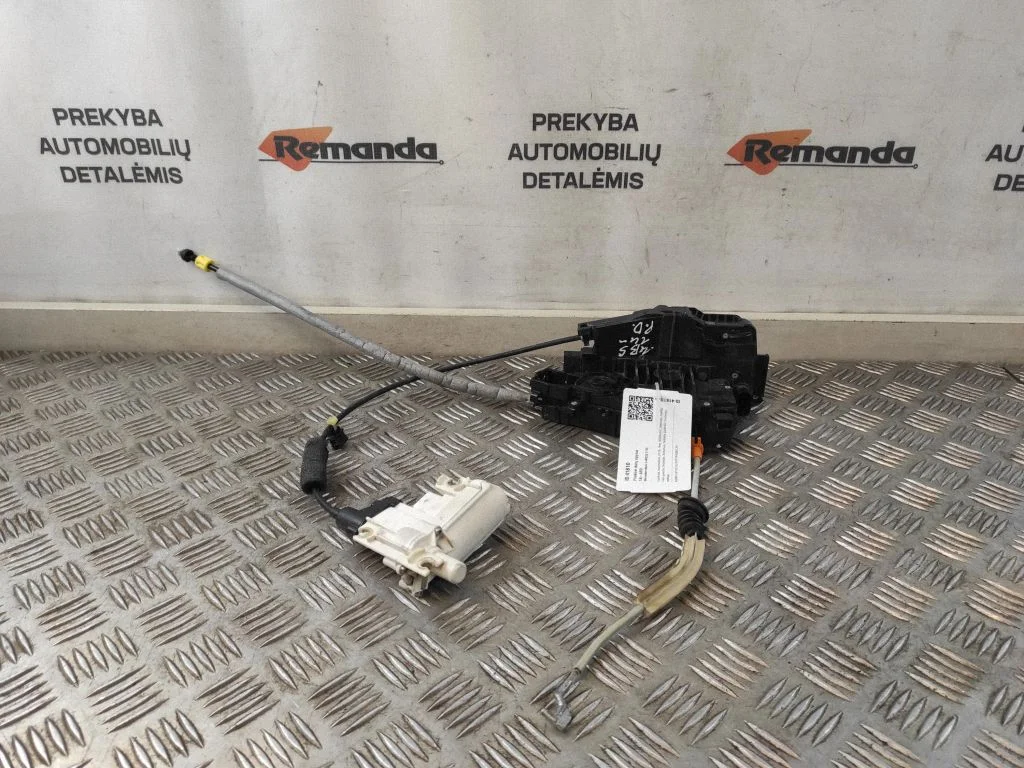 Front door lock A2227661200