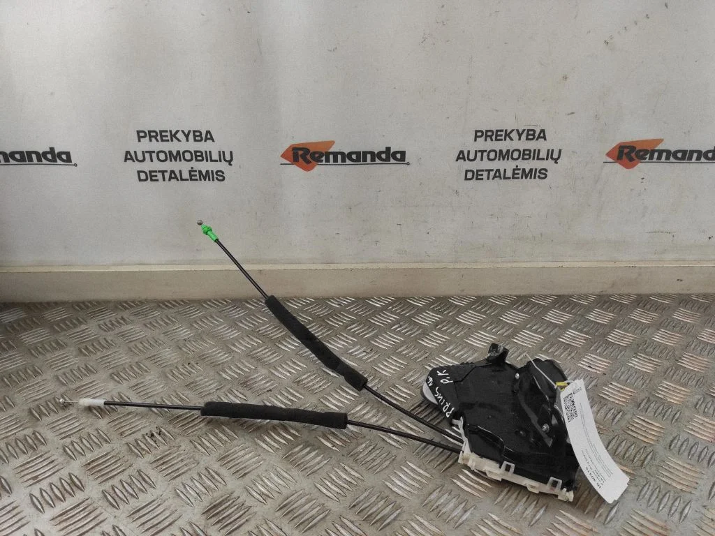 Priekšējo durvju slēdzene T4311140F3
