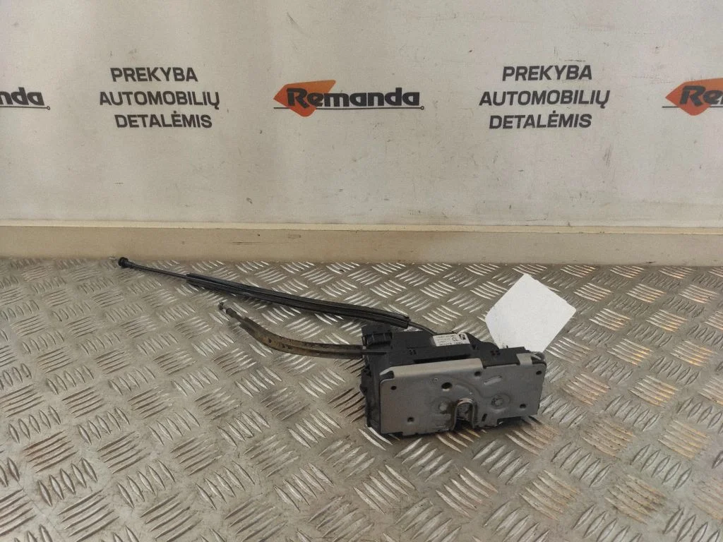 Esiukse lukk 1350147080