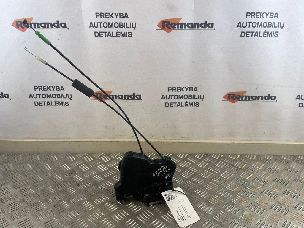 Priekšējo durvju slēdzene 6011702