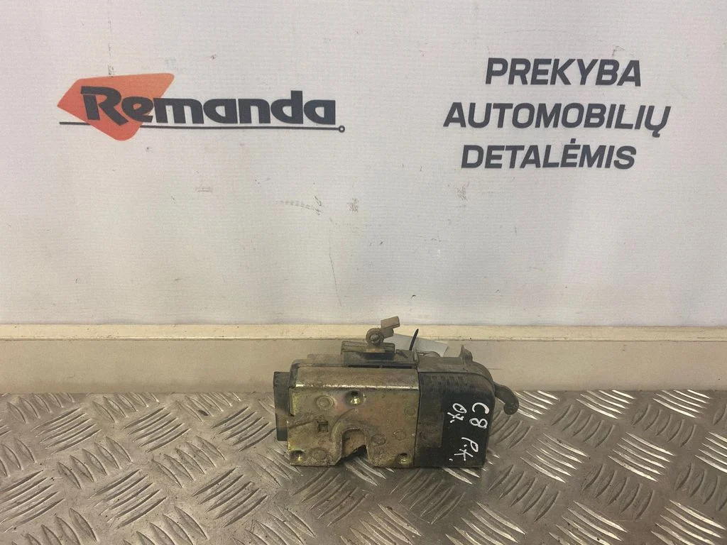 Front door lock – front left