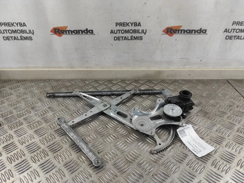Priekšējā el. loga pacēlāja mehānisma komplekts – Toyota Prius (XW50) (2015-2023)