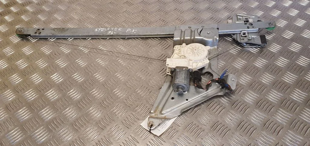 Priekinio el. lango pakėlimo mechanizmo komplektas
