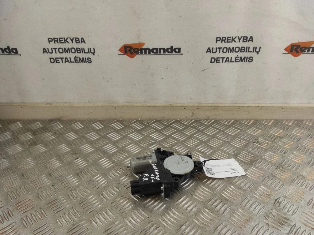 Priekšējā loga pacēlāja motoriņš 82460C5120