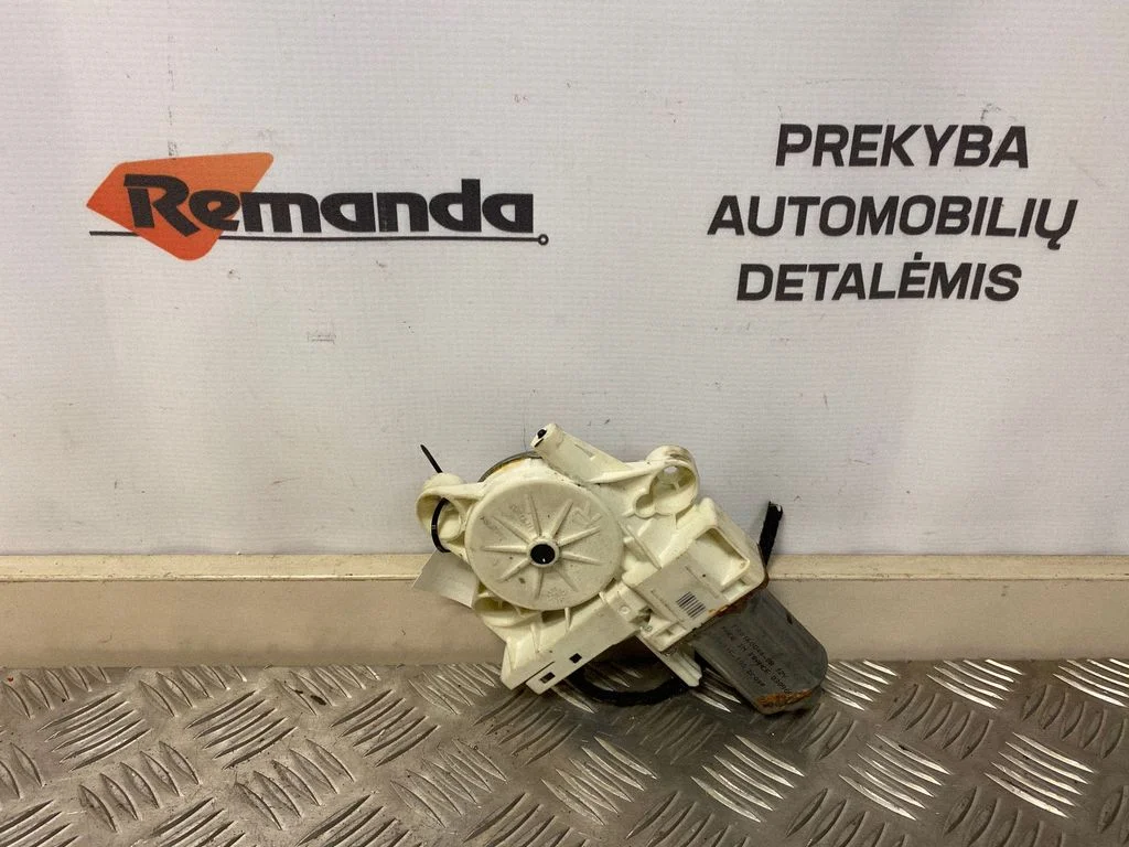 Priekšējā loga pacēlāja motoriņš 994816100