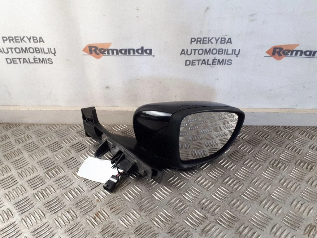 Front door electric wing mirror – front right