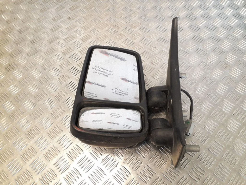 Front door electric wing mirror