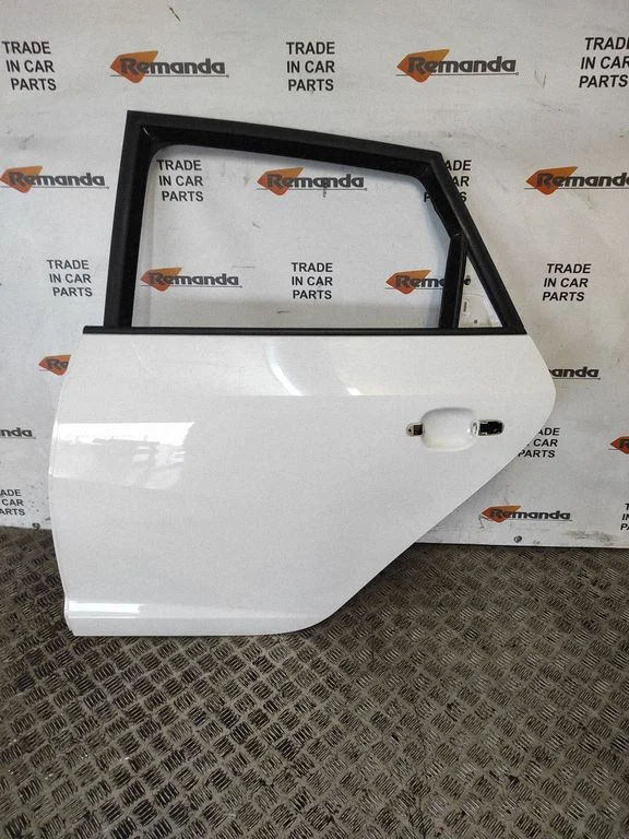 Rear door – rear left