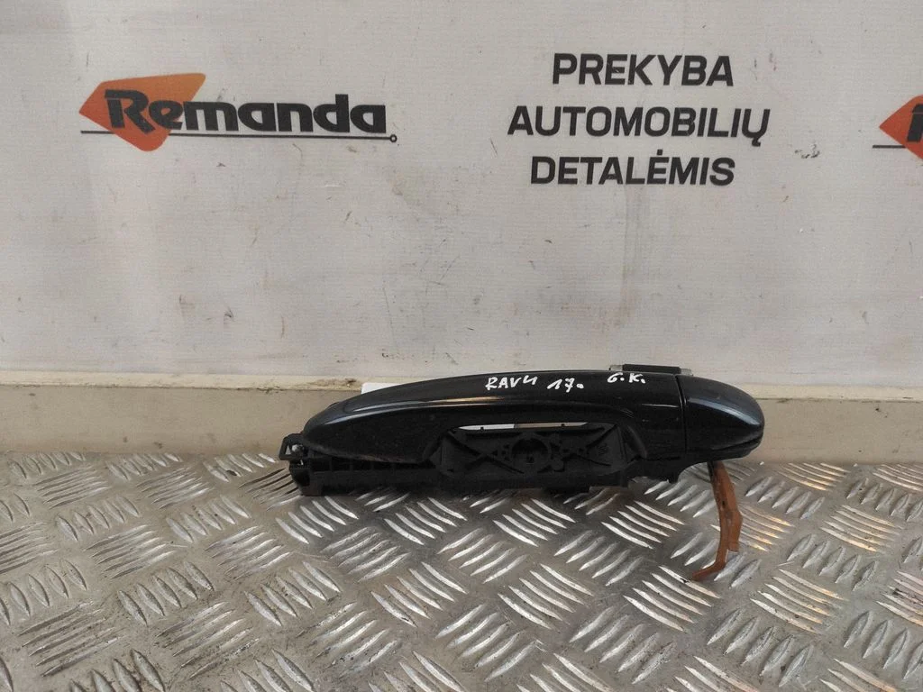 Rear door exterior handle – rear left