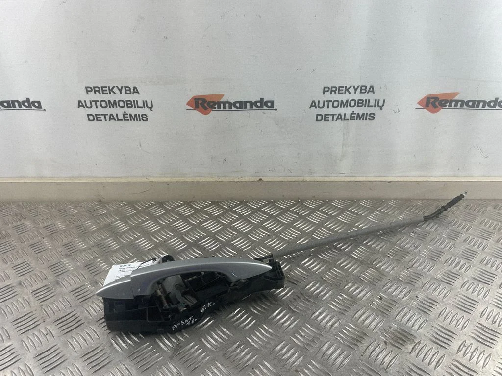 Aizmugurējo durvju ārējais atvēršanas rokturis 510837811D