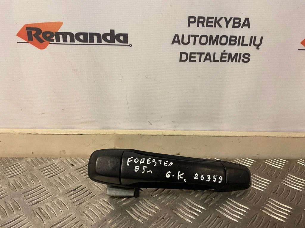 Išorinė atidarymo rankena galinių durų