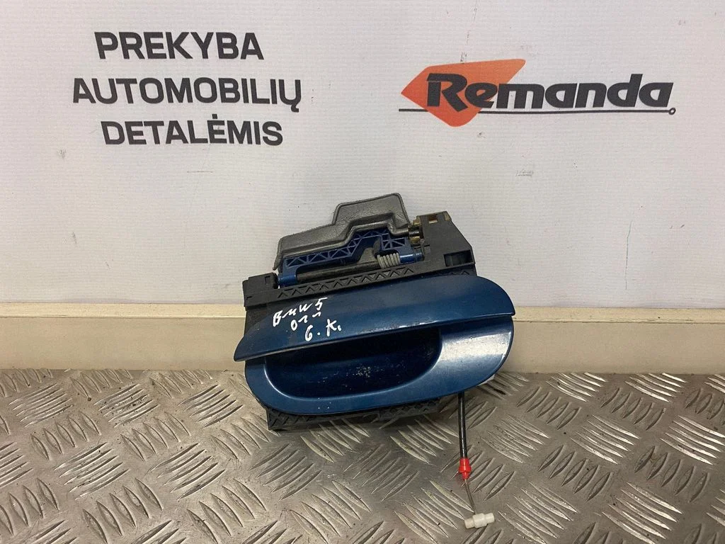 Klamka zewnętrzna drzwi tylnych – lewy tył