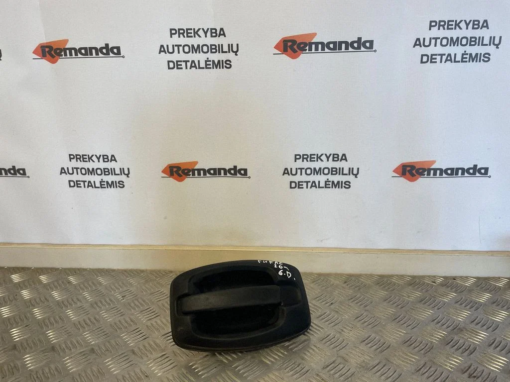 Rear door exterior handle – rear right
