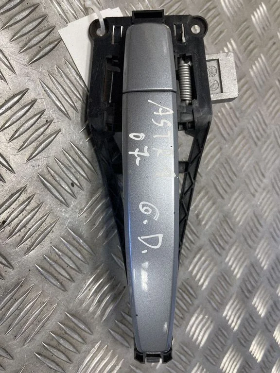 Tagaukse välimine käepide – Opel Astra H (2004-2012)